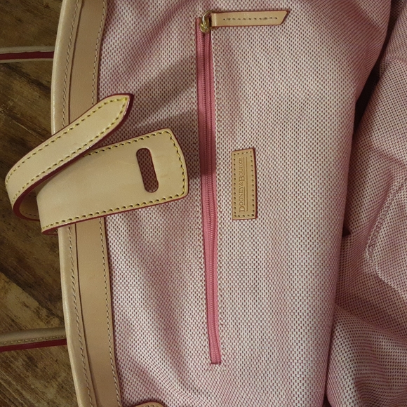 Dooney and Bourke Orchid Tote Bag - Picture 5 of 6